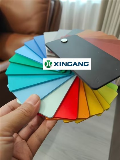 Txawv xim PVC ua npuas board